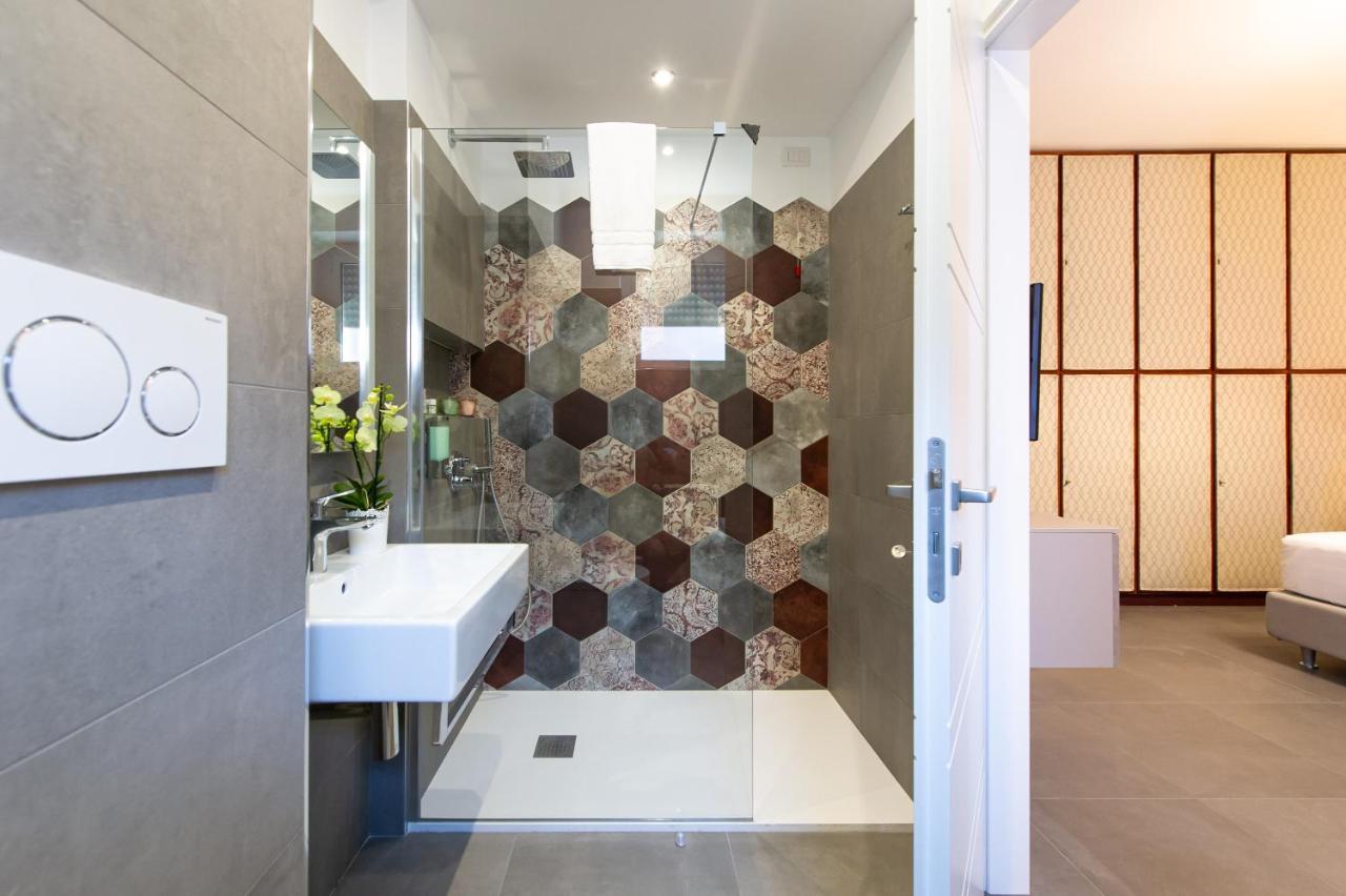Clover - 13 Piazza Pio XI Roma Ngoại thất bức ảnh